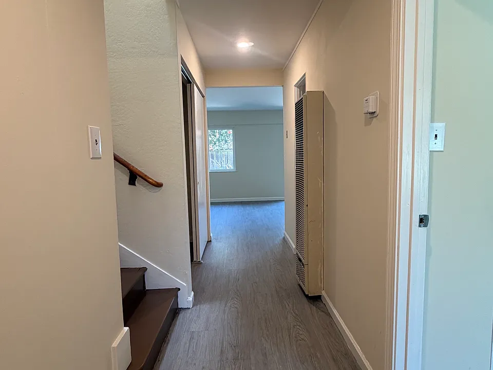 26 Garrison Ave