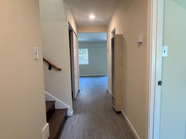 26 Garrison Ave