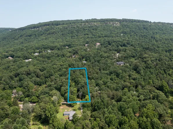7717 Selcer Rd, Hixson, TN 37343
