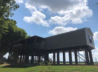 8182 W 425 N, Patoka, IN 47666
