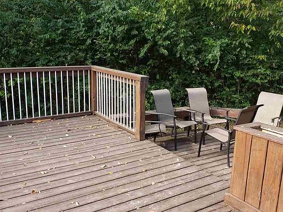 4th image of 6135 Strawberry Ln