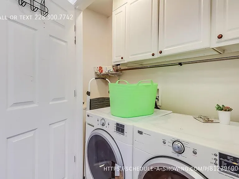 176 Markham Dr — Photo 10