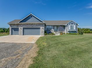 7831 Chisholm Ln, Newton, KS 67114