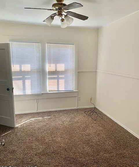 1002 Belair St — Photo 8