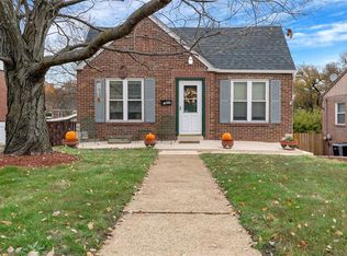 431 Kingston Dr, Saint Louis, MO 63125