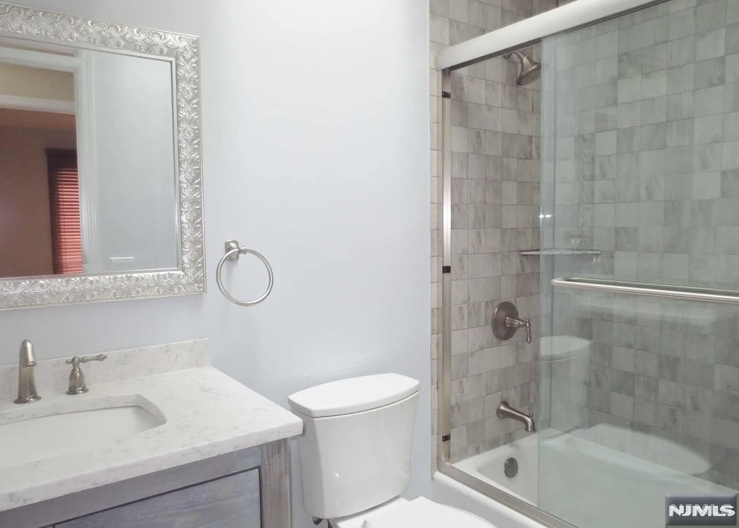 3 bed, 2.5 bath, 2186 sqft, $4,850 — Photo 2