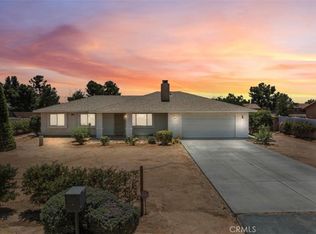 22163 Broken Lance Rd, Apple Valley, CA 92307