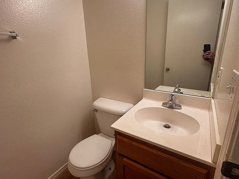 3329 Armour Ln — Photo 3