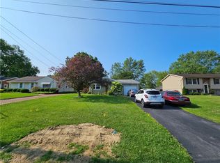 375 Annawan Ln, Boardman, OH