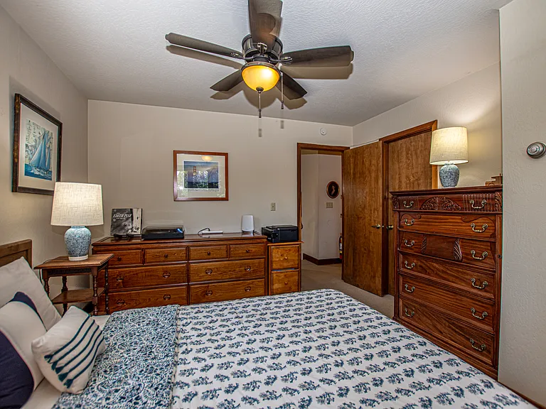 725 Balsam Ln — Photo 30