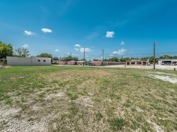 8021 White Settlement Rd, White Settlement, TX 76108