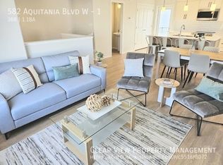 582 Aquitania Blvd W #1, Lethbridge, AB T1J5L4