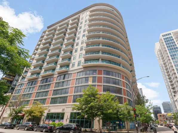 340 W Superior St APT 1603, Chicago, IL 60654