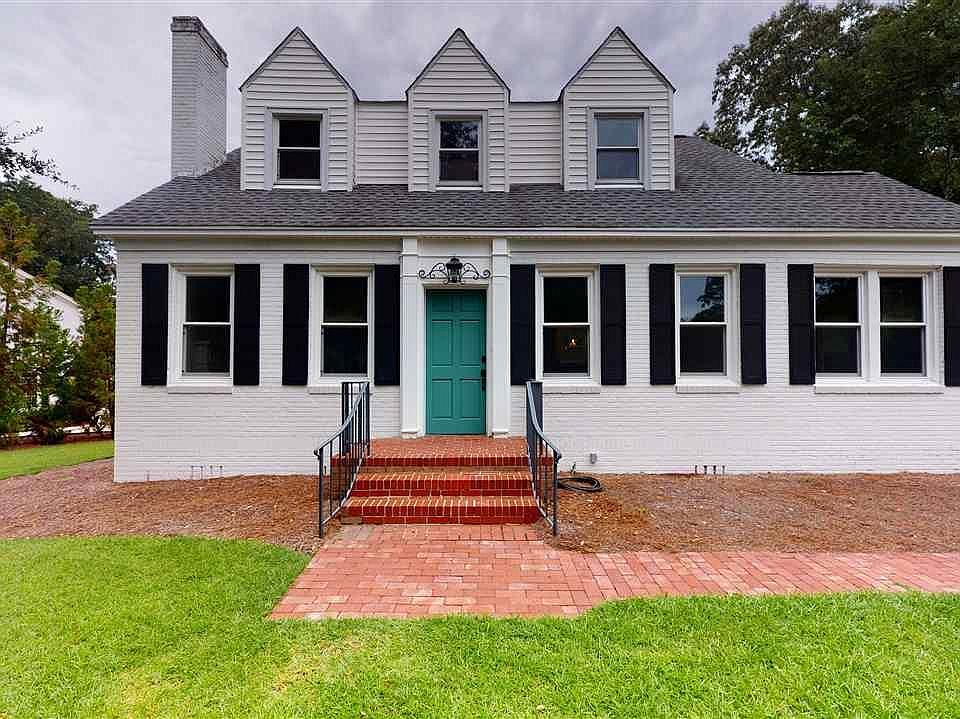 1st image of 915 Woodland Dr