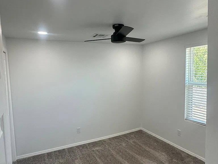 306 W Gila St — Photo 10