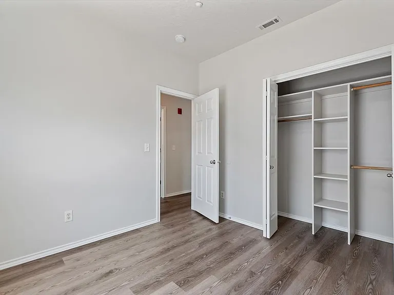727 Stampede Ct #2A — Photo 17