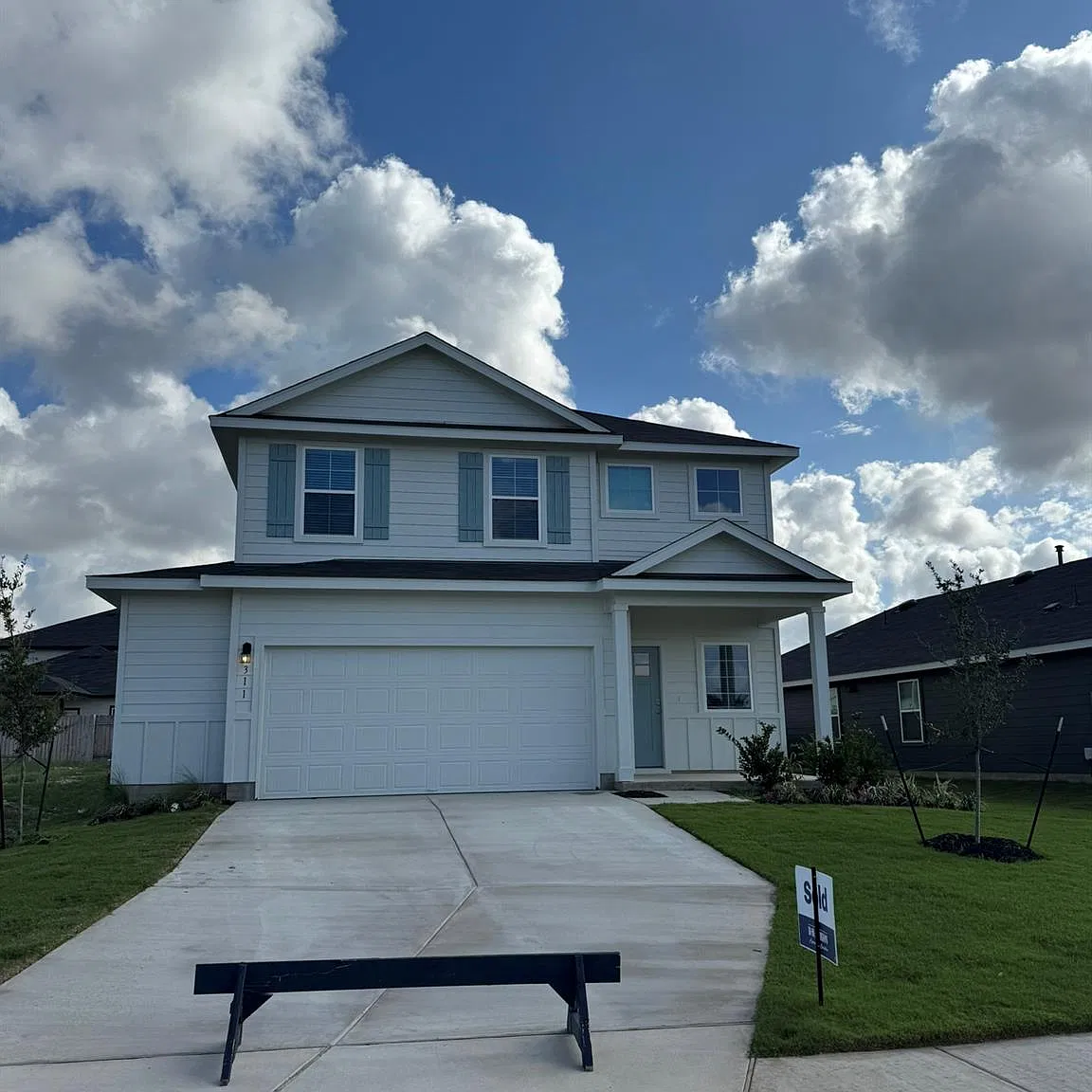 5 bed, 3.0 bath, 2492 sqft, $2,500 — Photo 1