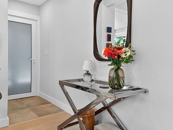 2nd image of 123 Auburn St #1