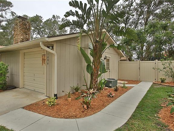 2nd image of 1086 Glenwood Trl