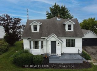 18378 Erie Shore Dr, Chatham Kent, ON N0P1A0