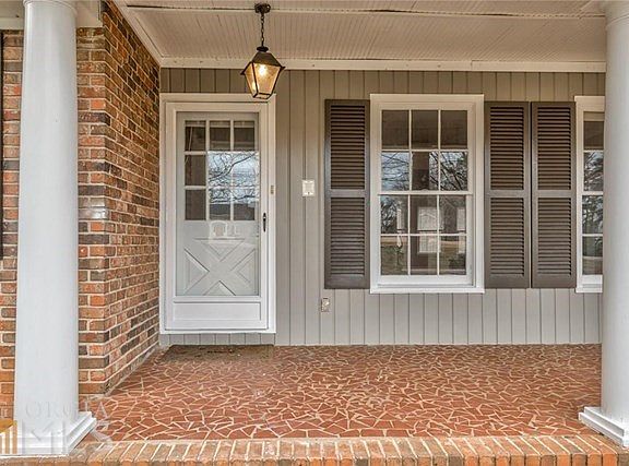 4th image of 3255 Beechwood Dr SE