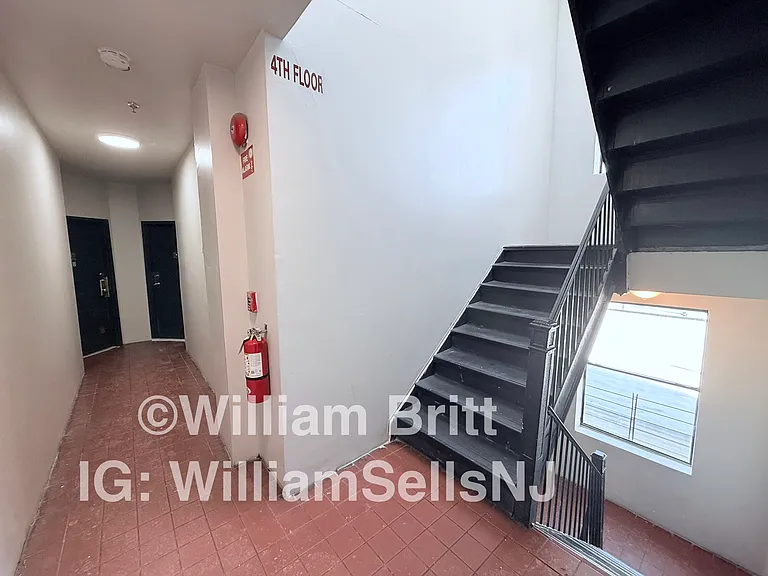 67-69 Brinkerhoff St #4D — Photo 27