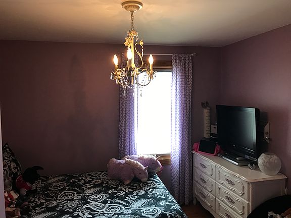 3rd image of 4502 Grace Pl