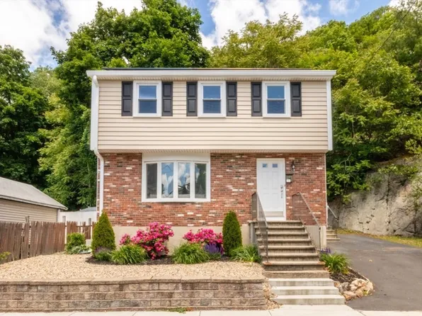 56 Cliff St, Malden, MA 02148