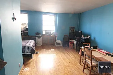 Rented by Bond New York