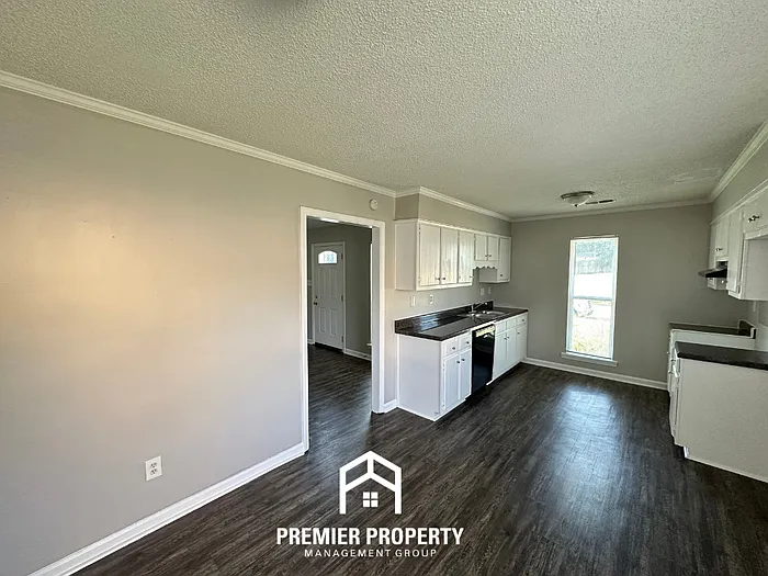 6600 Elkgate Dr — Photo 4