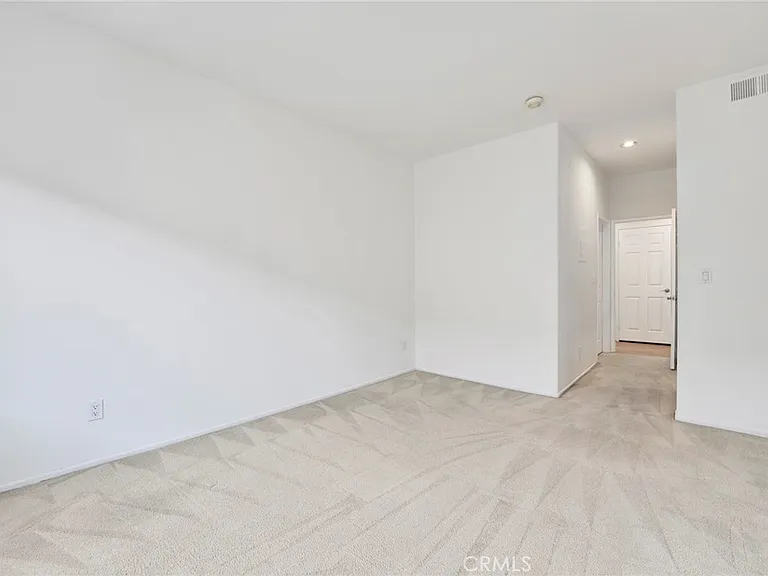 1800 Butler Ave #104 — Photo 25
