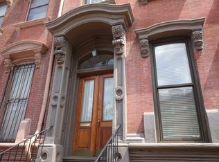 662 Massachusetts Ave APT 3, Boston, MA 02118