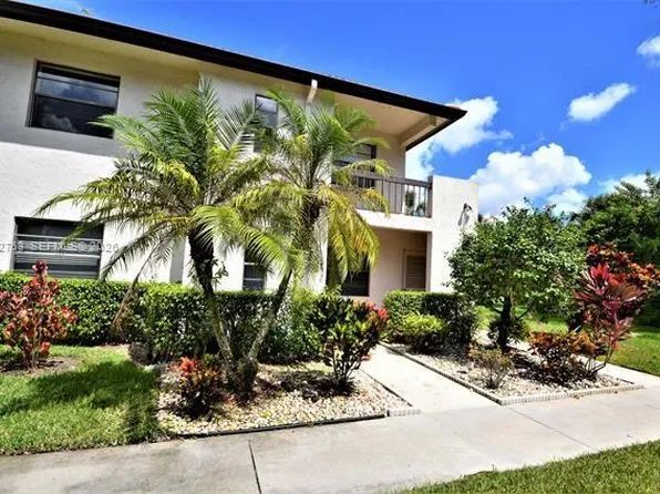 7944 Eastlake Dr #D, Boca Raton, FL 33433