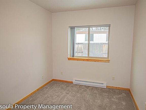 5th image of 646 Clyde St #A
