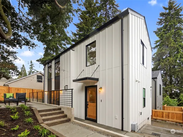 827 NE 96th Street, Seattle, WA 98115