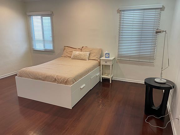 5th image of 9926 Durant Dr