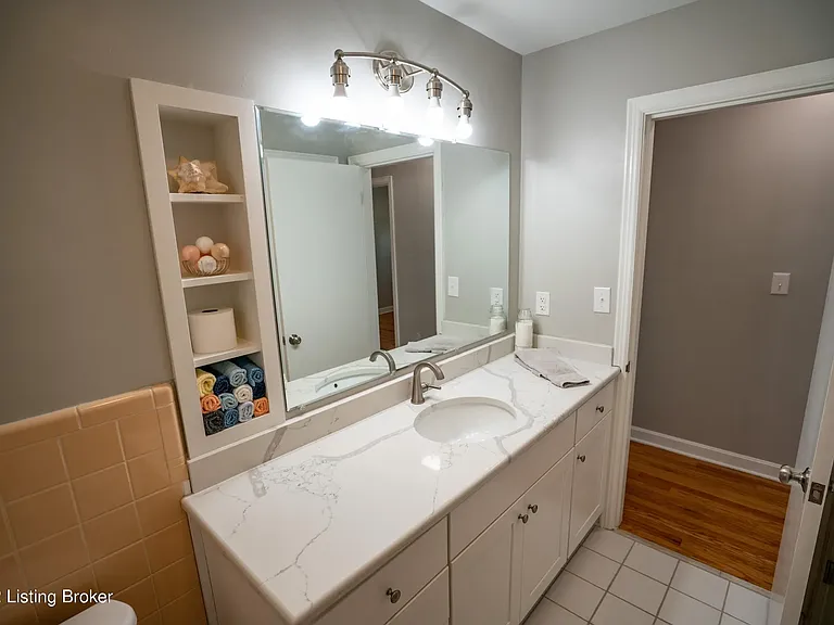 9008 Haviland Ave — Photo 20