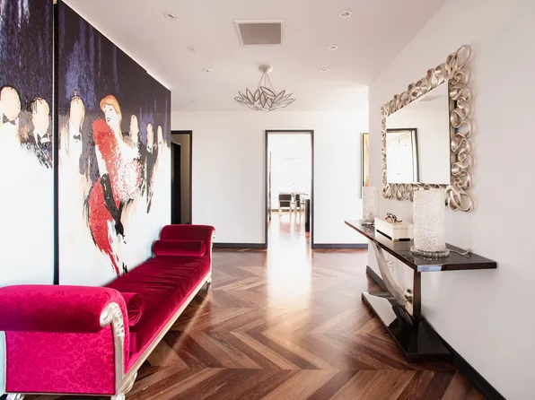 157 West 57th Street image 7 of 18