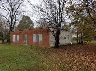 816 Summit Rd, Stoneville, NC 27288