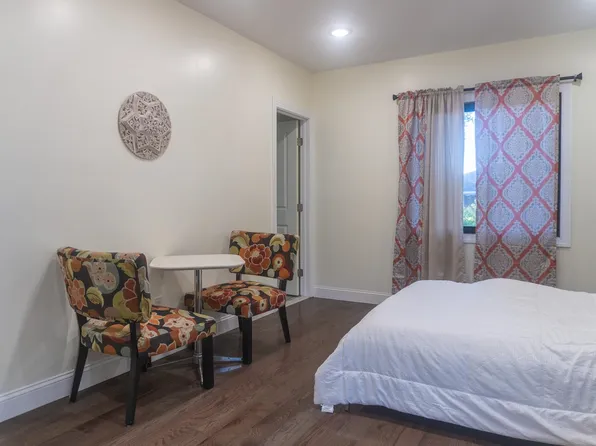 4 Highview Road image 4 of 20