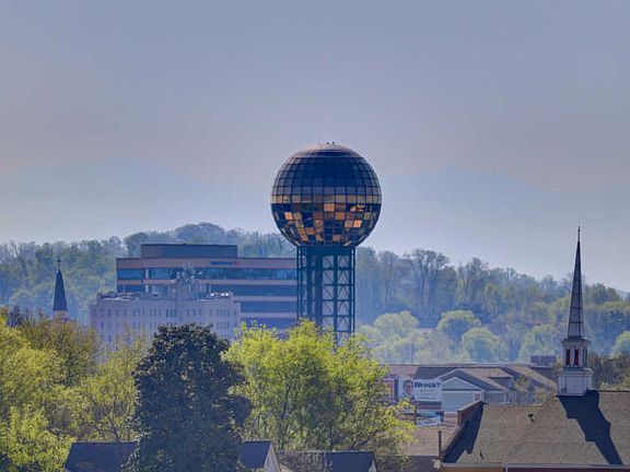 3rd image of 920 Knoxville College Dr