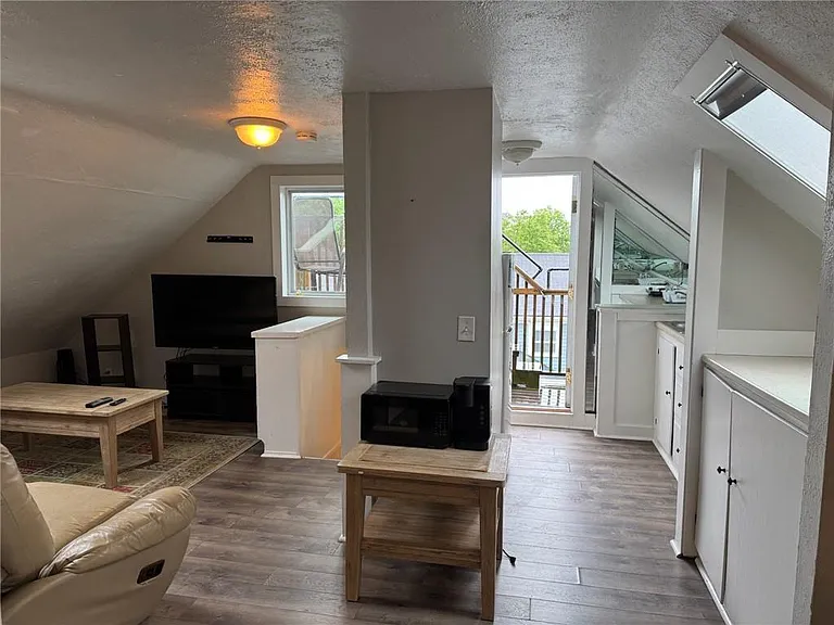 9 Ann St #2 — Photo 10