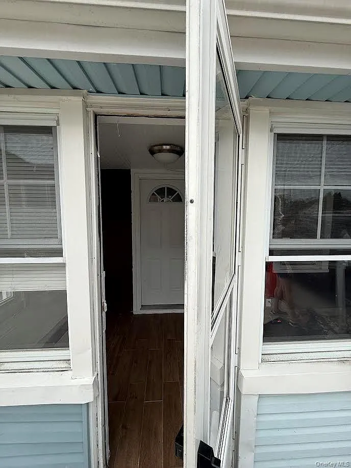 2 bed, 1.0 bath, 700 sqft, $2,900 — Photo 3