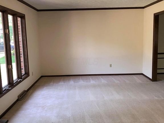 2nd image of 1069 Kirk Ave