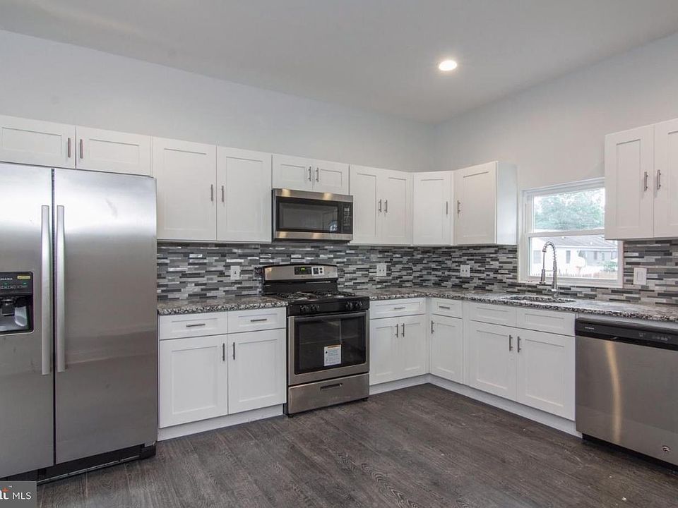 1st image of 1122 2nd Ave #11400518