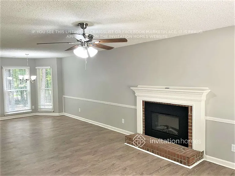 330 Brooke Wood Dr — Photo 2
