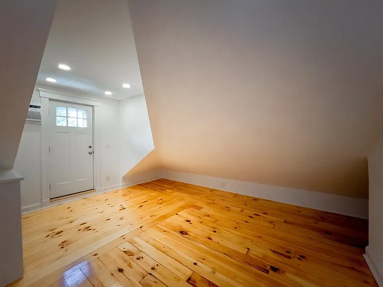 100 Chestnut Ave #3 — Photo 9