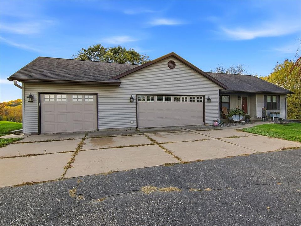 1st image of E9412 690th Avenue