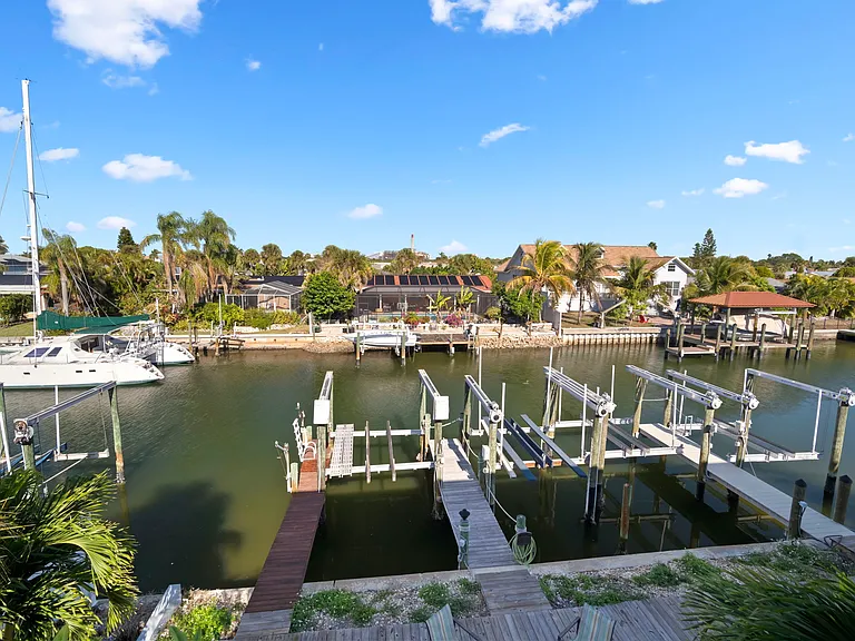 1013 Apollo Beach Blvd — Photo 13