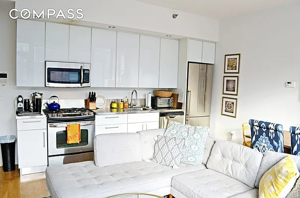 Rented by Compass | media 11